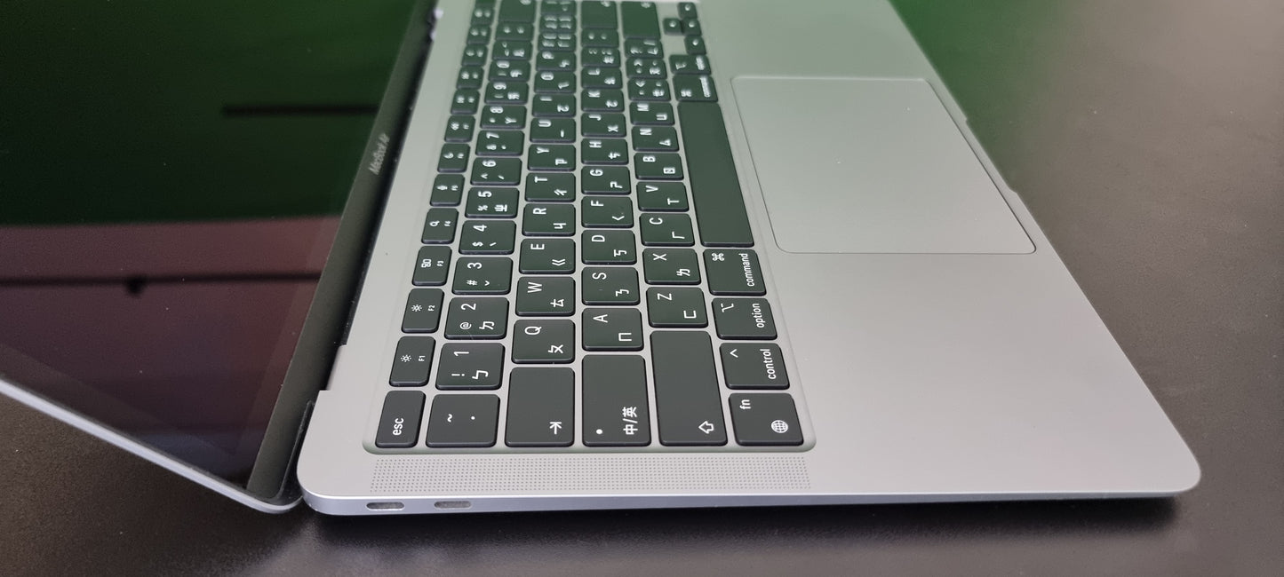 Apple MacBook Air 13 INCH RETINA (2020) M1 8-Core CPU 7-Core GPU 8GB 256GB SPACE GREY