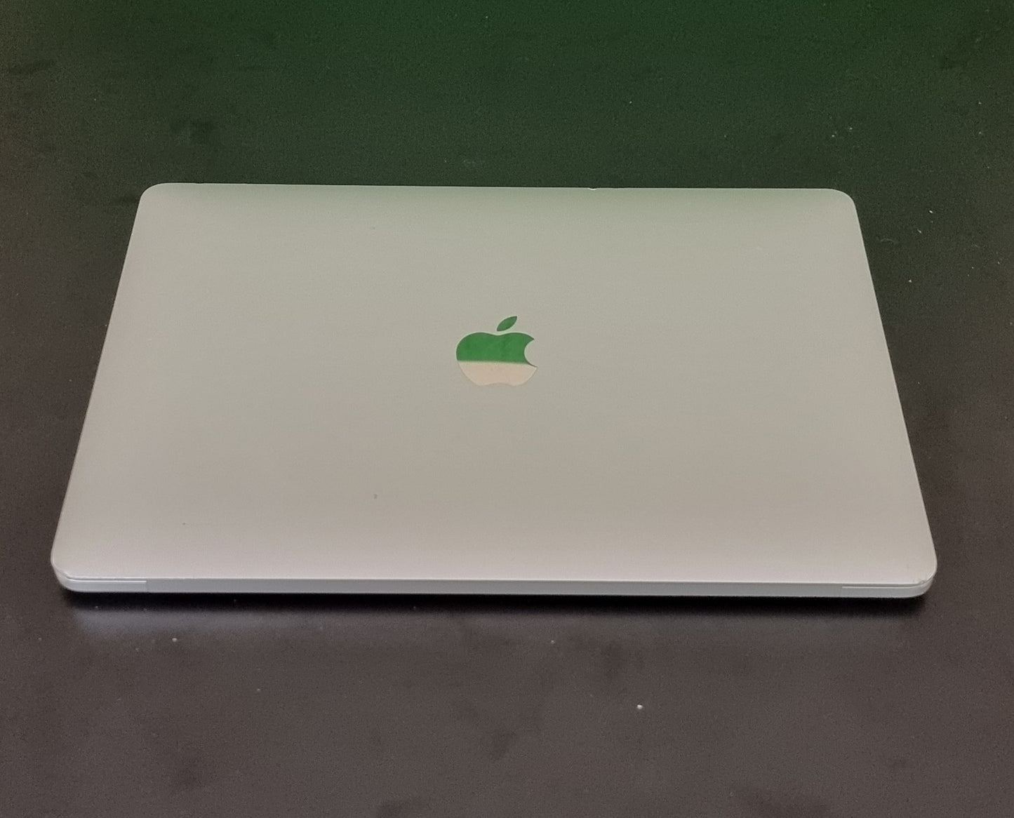 APPLE MACBOOK PRO 13 RETINA TOUCHID INTEL CORE i51.4GHZ 8GB 256GB 2020