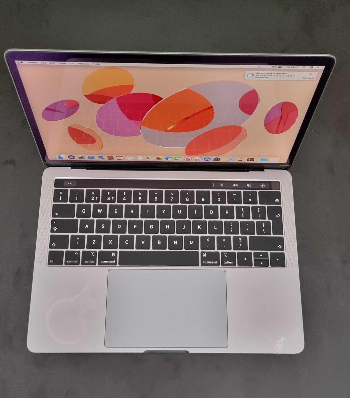APPLE MACBOOK PRO 13 RETINA TOUCHBAR ID 2.7GHZ i7 16GB RAM 500GB SSD 2018/19