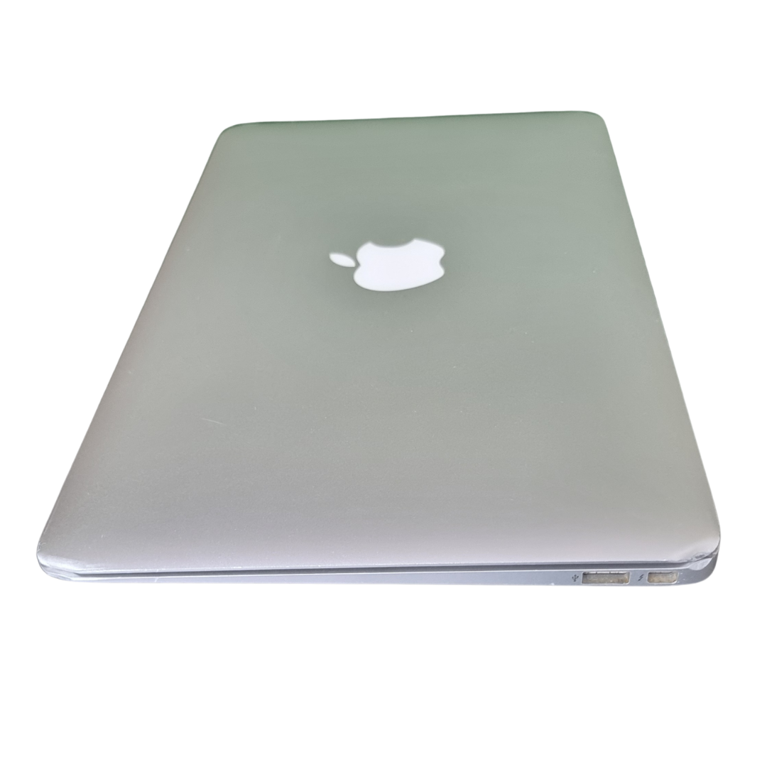 APPLE MACBOOK AIR 11 INCH INTEL CORE i7 2.2GHZ 8GB RAM 128GB SSD 2015/16