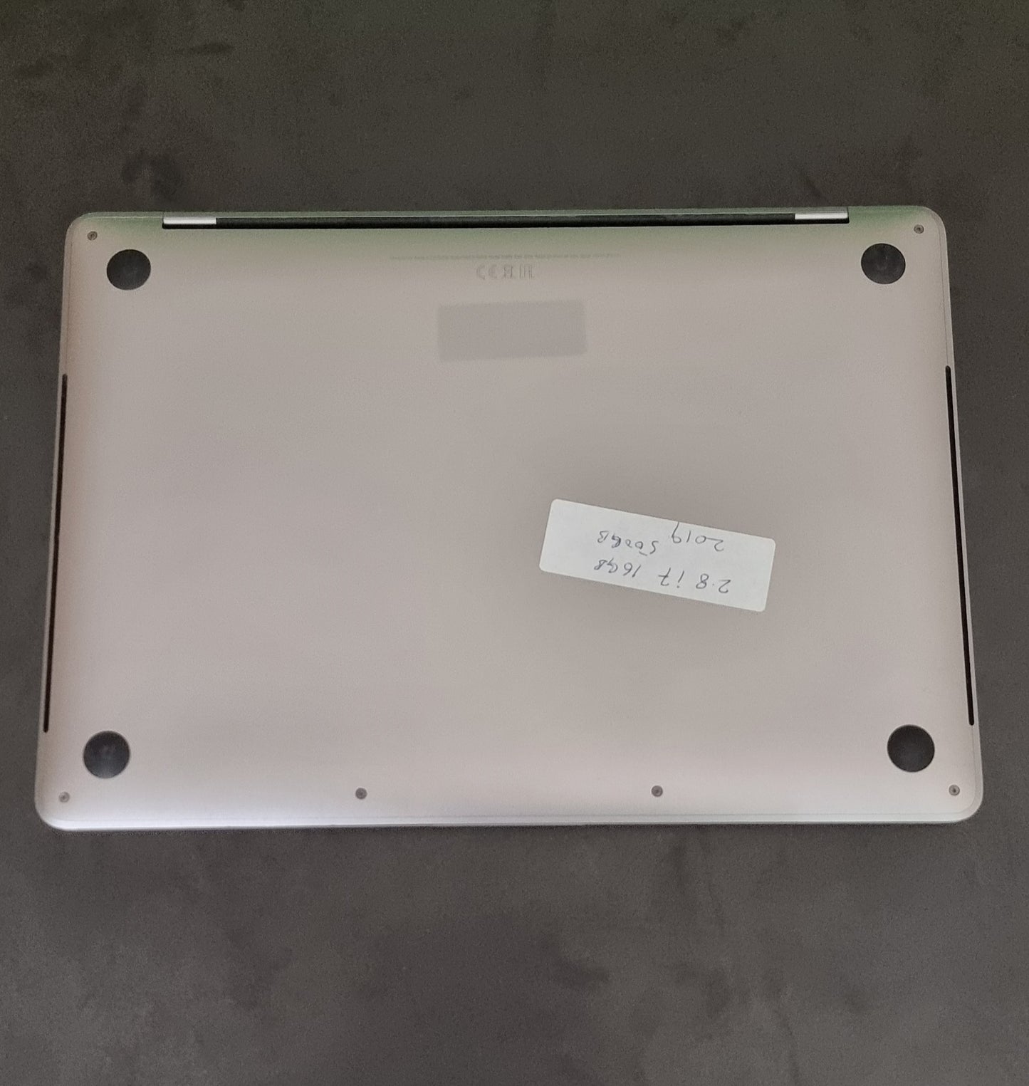 APPLE MACBOOK PRO 13 RETINA TOUCHBAR ID 2.8GHZ i7 16GB RAM 500GB SSD 2019/2020