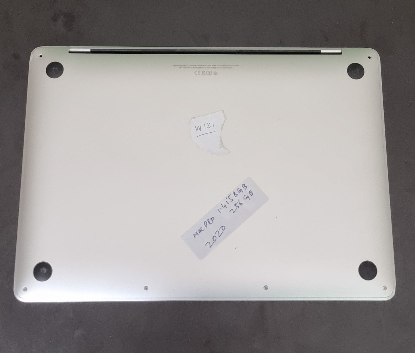 APPLE MACBOOK PRO 13 RETINA TOUCHID INTEL CORE i51.4GHZ 8GB 256GB 2020
